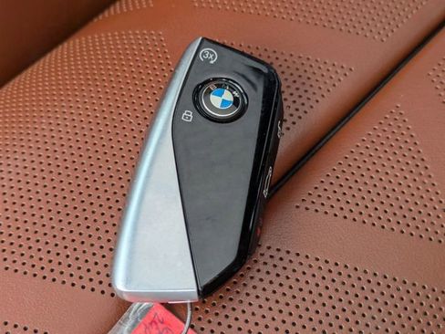 Used 2023 BMW 740i RWD image 30