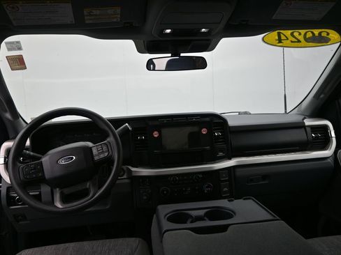Used 2024 Ford F250 XLT image 27