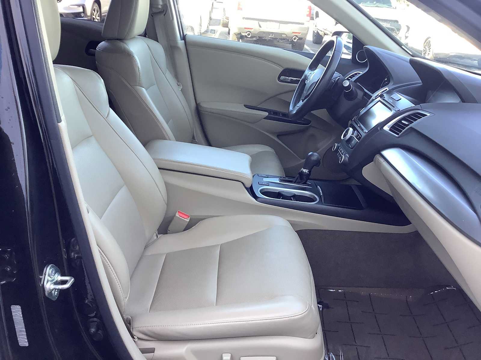 Used 2017 Acura RDX w/ Technology Package AWD/4WD image 15