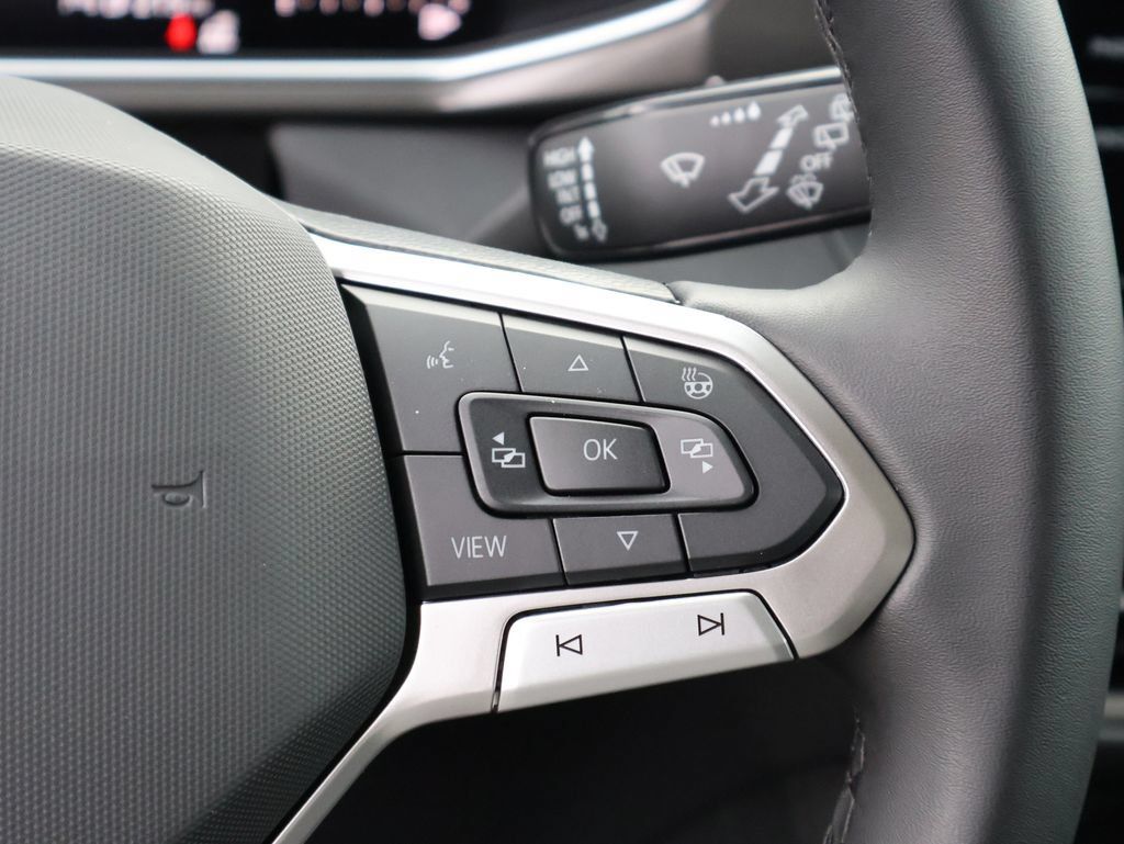 New 2026 Volkswagen Taos SE AWD/4WD image 28