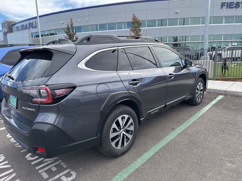 Certified 2025 Subaru Outback Premium image 4