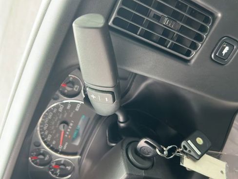 Used 2013 Chevrolet Express 3500 LS RWD image 23