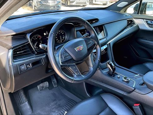 Used 2021 Cadillac XT5 Premium Luxury image 17