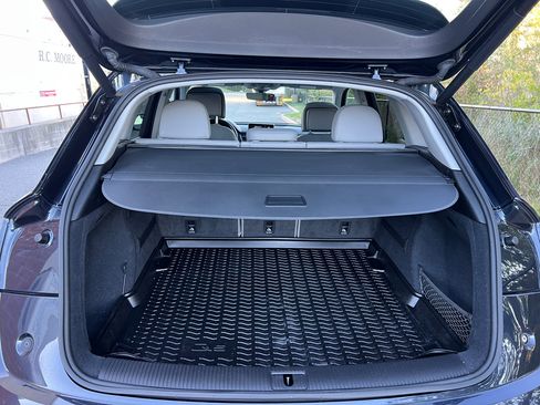 Used 2018 Audi Q5 2.0T Premium Plus w/ Premium Plus Package image 9