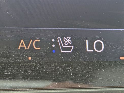 Used 2025 Buick Enclave Avenir w/ Super Cruise Package image 24