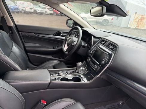 Used 2021 Nissan Maxima Platinum w/ Sport Mat Group FWD image 20