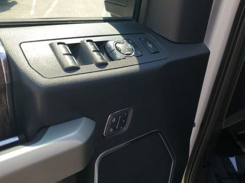 Used 2017 Ford F350 Lariat w/ Lariat Ultimate Package image 19