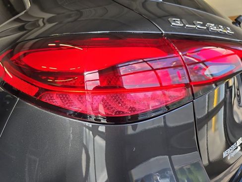 New 2026 Mercedes-Benz GLC 300 image 37