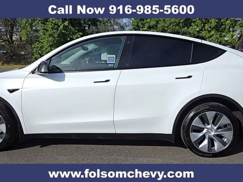 Used 2022 Tesla Model Y Long Range AWD/4WD image 7