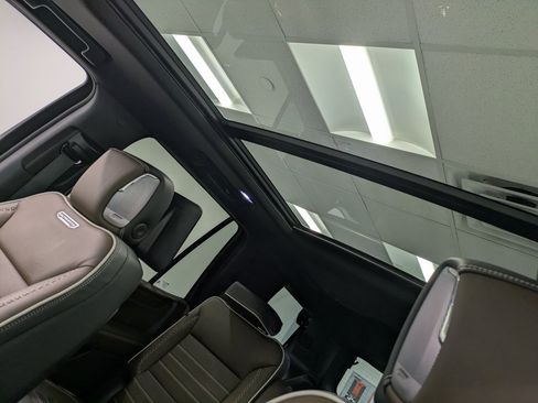 Used 2025 GMC Yukon Denali Ultimate image 20