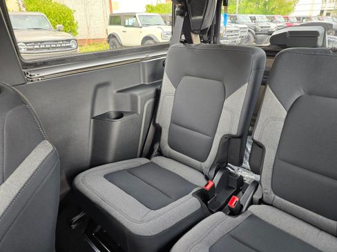New 2026 Ford Bronco 2-Door AWD/4WD image 12