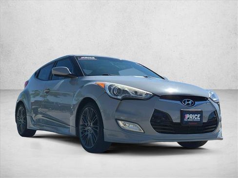Used 2013 Hyundai Veloster RE:MIX Edition FWD image 3