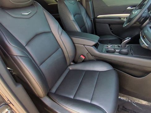 Used 2023 Cadillac XT4 Premium Luxury w/ Cold Weather Package image 21