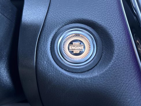 Used 2022 Mercedes-Benz GLC 300 GLC 300 image 18