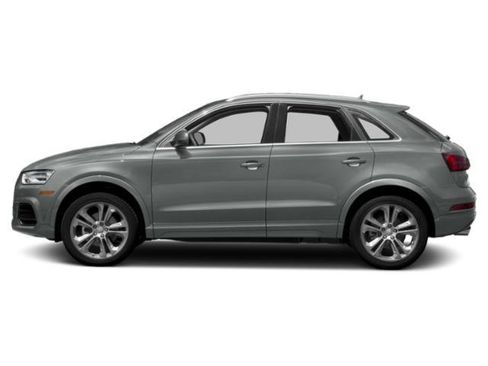 Used 2018 Audi Q3 2.0T Premium w/ Convenience Package AWD/4WD image 3