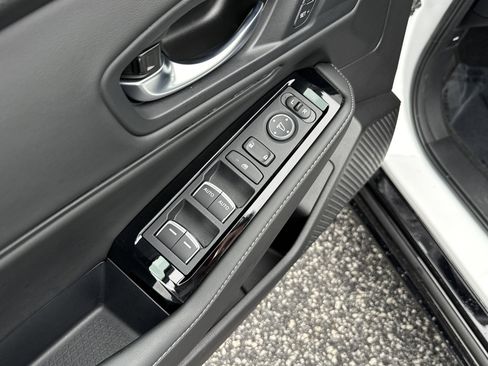 Certified 2025 Honda Accord Touring image 15