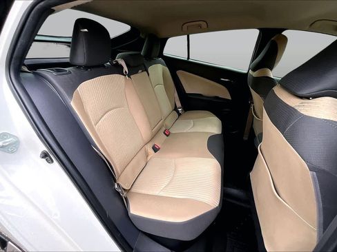Used 2018 Toyota Prius Two w/ Prius Two Safety Plus Package FWD image 20