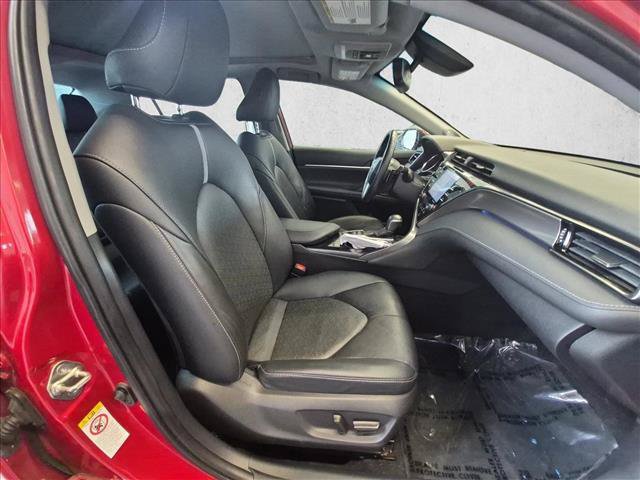 Used 2019 Toyota Camry XSE w/ Navigation Package FWD image 13