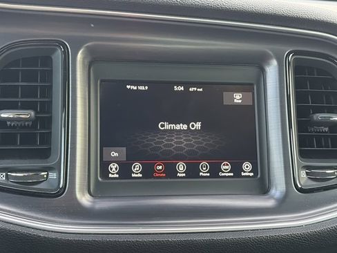 Used 2018 Dodge Challenger SXT image 17