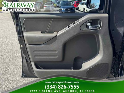 Used 2016 Nissan Frontier PRO-4X w/ Pro-4x Luxury Package AWD/4WD image 28