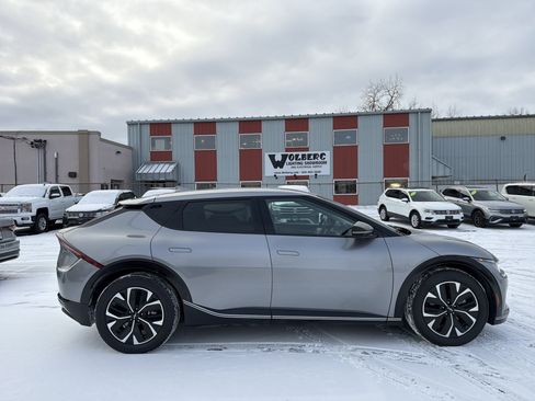 Used 2023 Kia EV6 Wind image 4