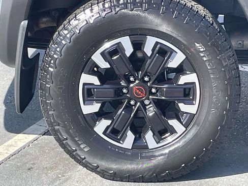 Used 2024 Nissan Frontier PRO-4X w/ Off-Road Protection Package image 13