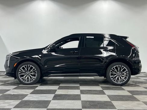 Used 2024 Cadillac XT4 Sport image 7