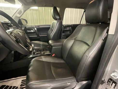 Used 2019 Toyota 4Runner TRD Off-Road image 10