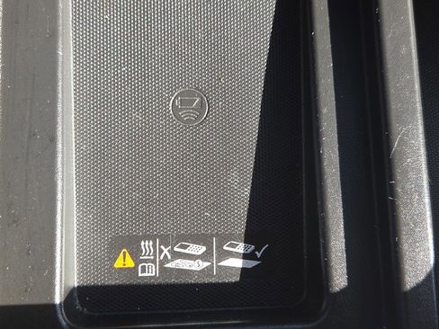 Used 2020 GMC Sierra 1500 SLT w/ SLT Premium Plus Package image 37