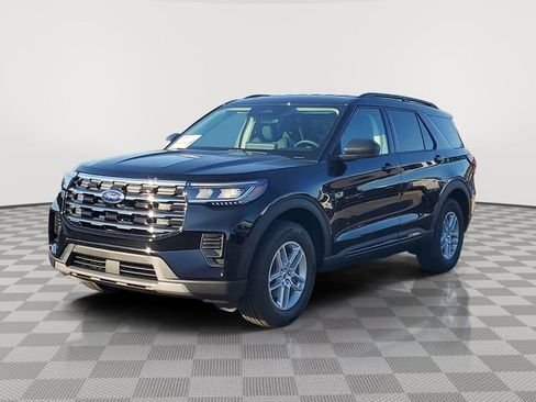 New 2026 Ford Explorer Active image 2