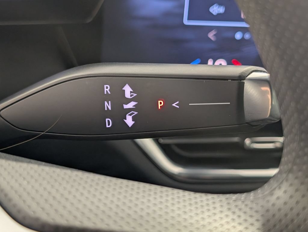 Certified 2026 Chevrolet Equinox EV LT FWD image 22