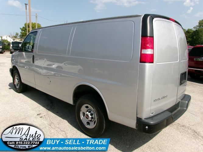 Used 2022 GMC Savana 2500 w/ Driver Convenience Package RWD image 3