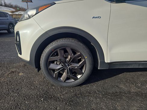 Used 2020 Kia Sportage S w/ S Sunroof Package image 8