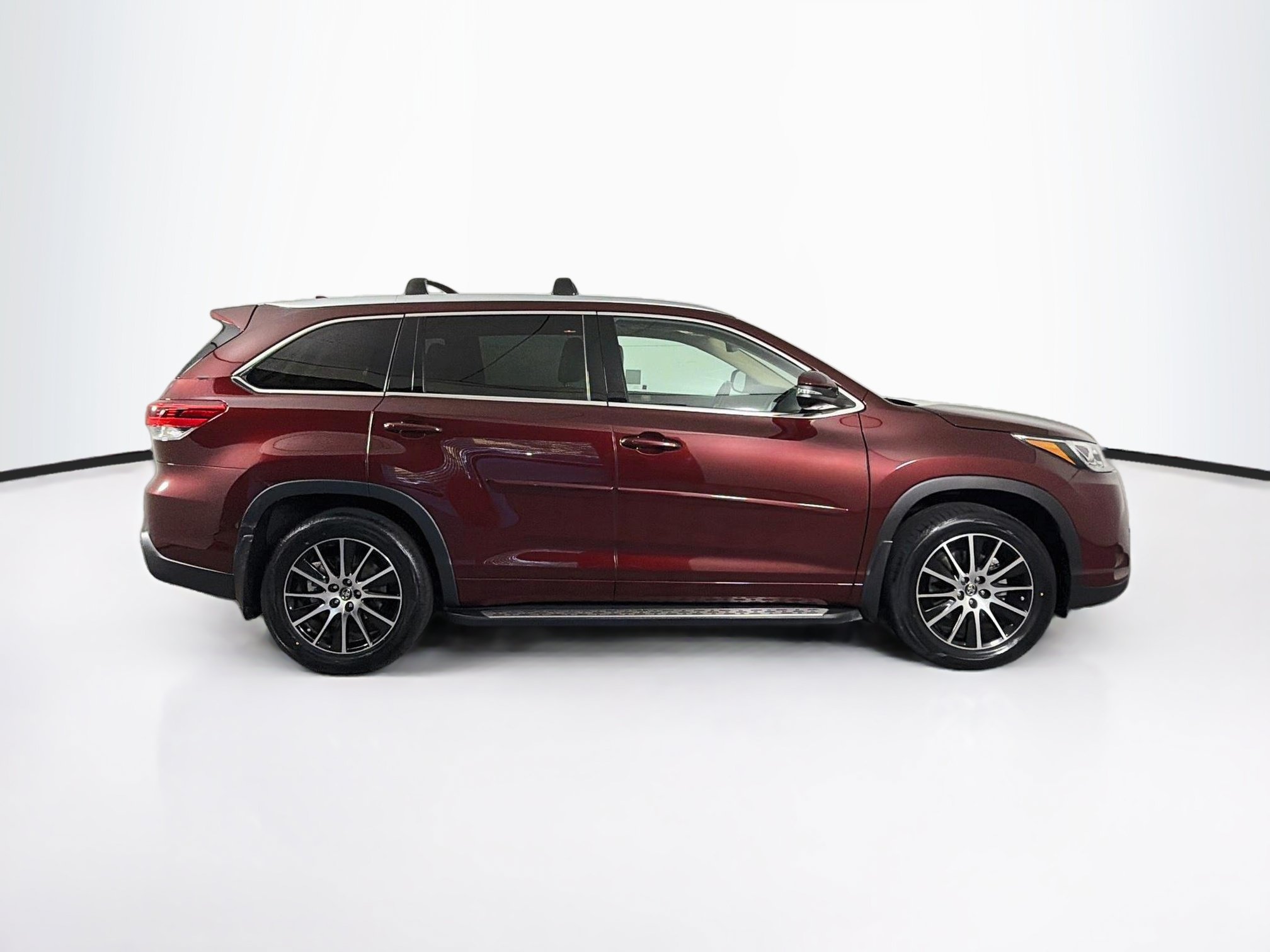Used 2017 Toyota Highlander Limited w/ Carpet Mat Package AWD/4WD image 10
