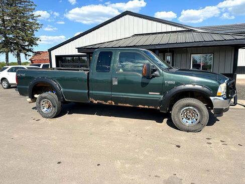 Used 2003 Ford F250 XLT image 9