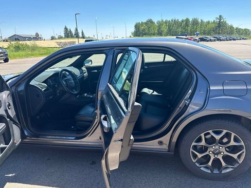 Used 2018 Chrysler 300 S w/ 300S Premium Group 2 AWD/4WD image 7
