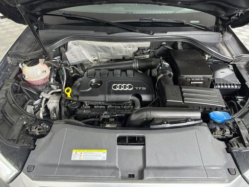 Used 2018 Audi Q3 2.0T Premium w/ Convenience Package AWD/4WD image 26