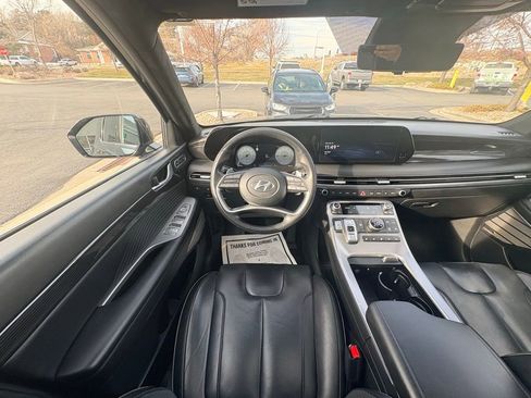 Used 2024 Hyundai Palisade Calligraphy image 17