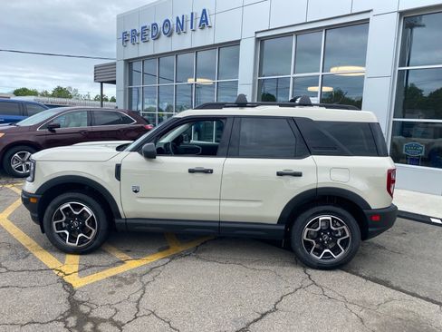 Used 2024 Ford Bronco Sport Big Bend w/ Convenience Package AWD/4WD image 2