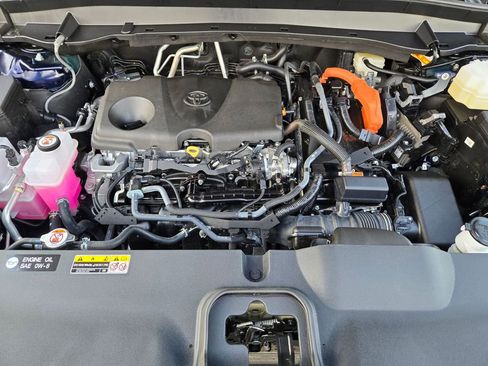 Used 2025 Toyota Grand Highlander AWD Hybrid image 36