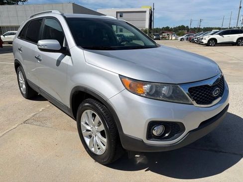 Used 2011 Kia Sorento EX w/ Premium Pkg FWD image 4