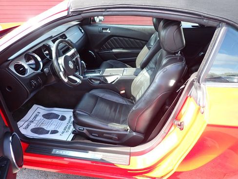 Used 2014 Ford Mustang GT w/ GT Brake Performance Package RWD image 7