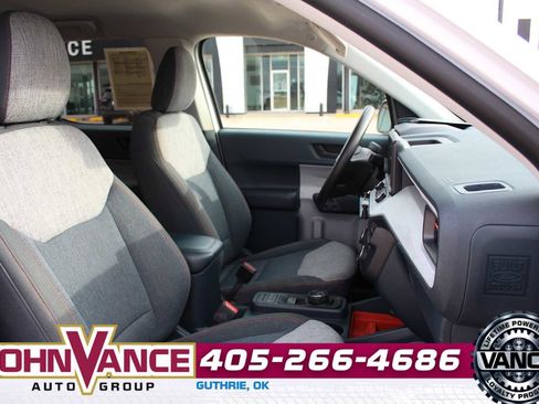 Used 2022 Ford Maverick XLT image 17