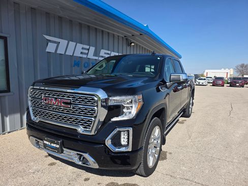Used 2020 GMC Sierra 1500 Denali w/ Denali Ultimate Package AWD/4WD image 2
