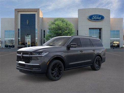 New 2025 Lincoln Navigator Reserve w/ Jet Appearance Package image 1