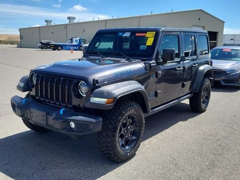Used 2023 Jeep Wrangler Unlimited w/ 8.4" Radio Group AWD/4WD image 1