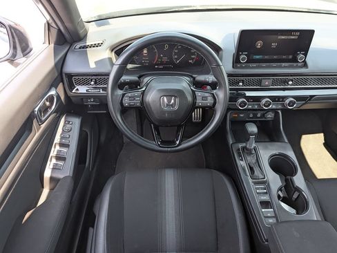 Used 2025 Honda Civic Sport image 25