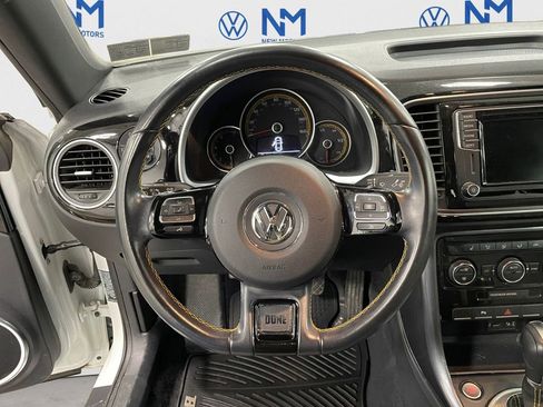 Used 2018 Volkswagen Beetle 2.0T Dune image 12