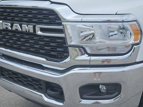 Used 2024 RAM 2500 Big Horn AWD/4WD image 5