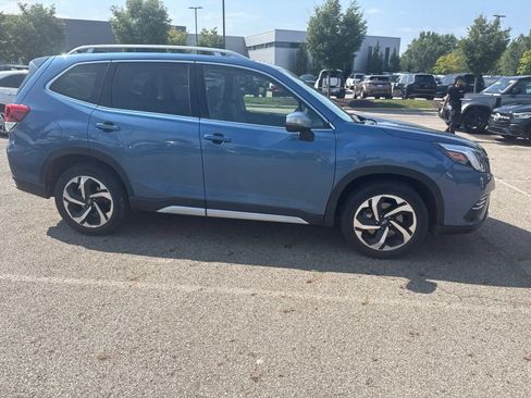 Used 2024 Subaru Forester Touring AWD/4WD image 4
